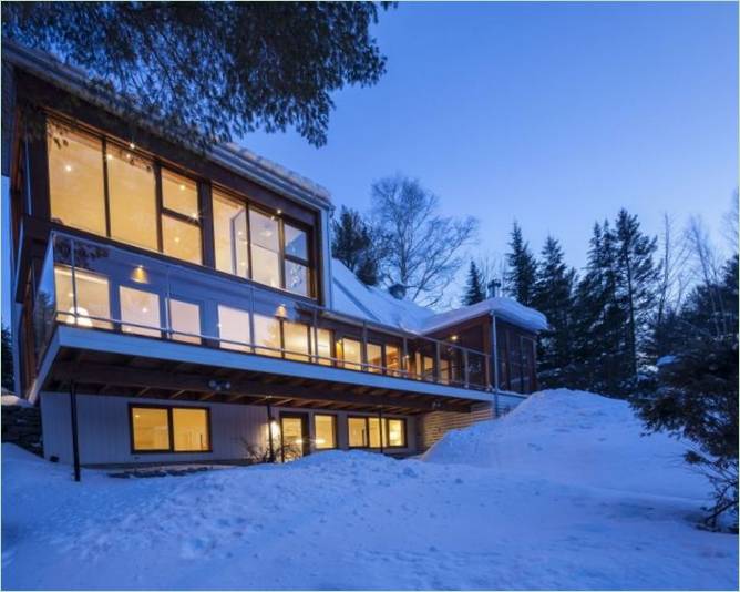 Domov v lesích, Quebec