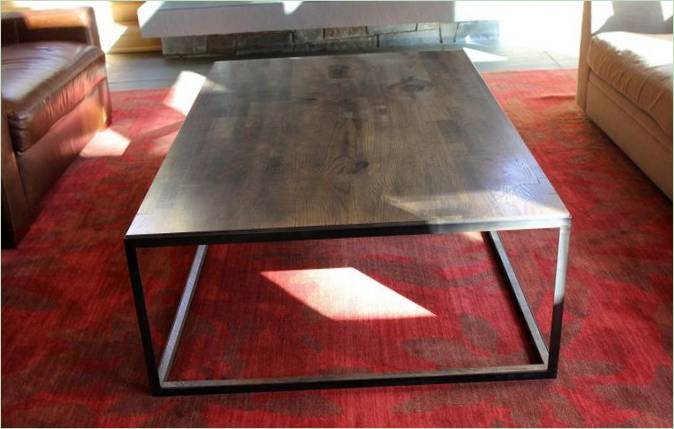 Původní dřevěný stůl