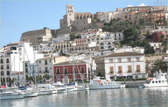 Úžasný palác v Dalt Vila, Ibiza