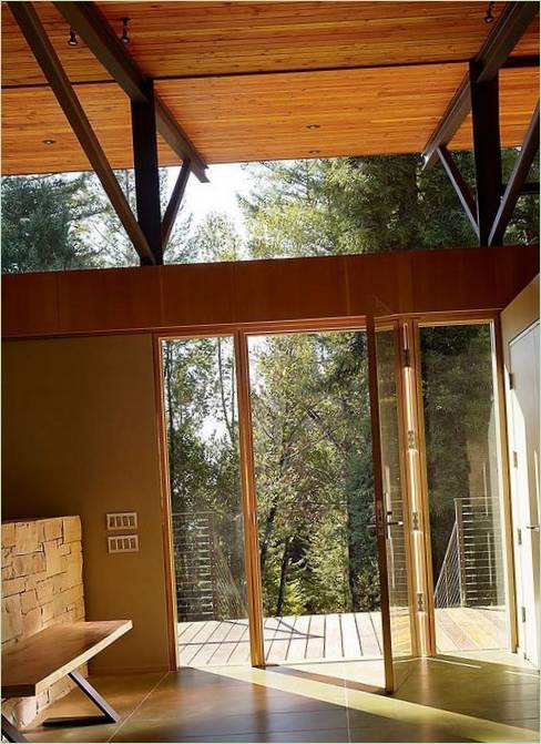 Interiér lesního domu Sonoma Mountain House