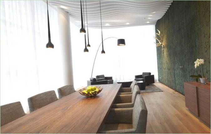 Letištní salonek: neobvyklý design stropu